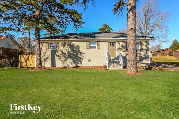 Foto principal - 1903 Ashcraft Ave