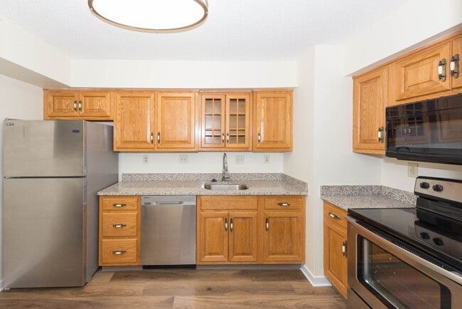Interior Photo - Rosewood, L.L.C. (RWD)