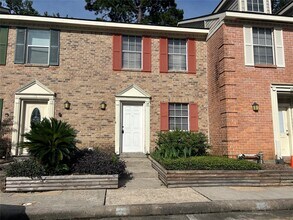 Building Photo - 2030 Plantation Dr