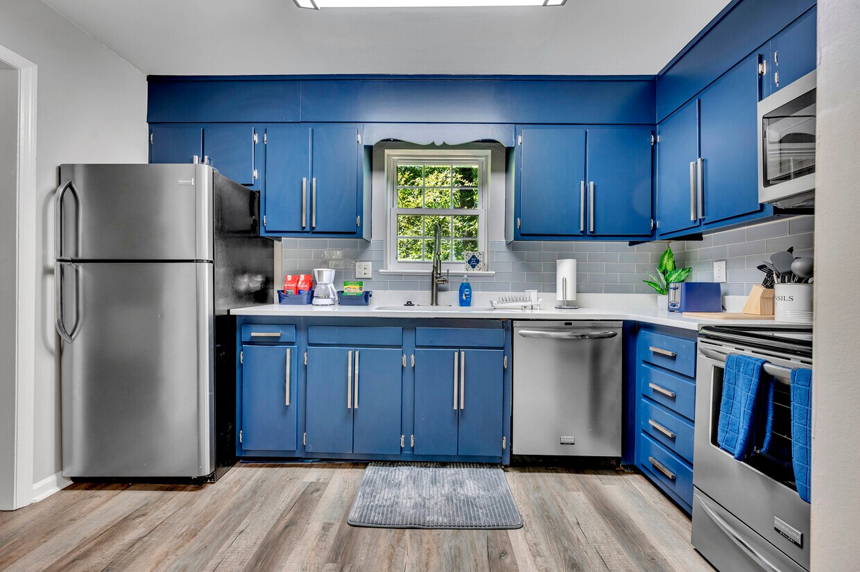 2010 Montreat Pkwy Unit 2, Vestavia Hills, AL 35216 Condo for Rent in