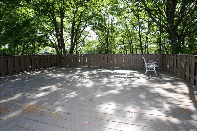 Building Photo - 60 Arrowhead Ln