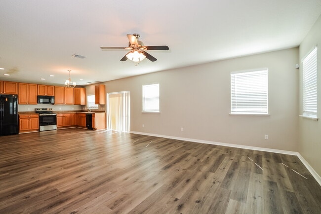 Building Photo - 2237 Aitkin Loop