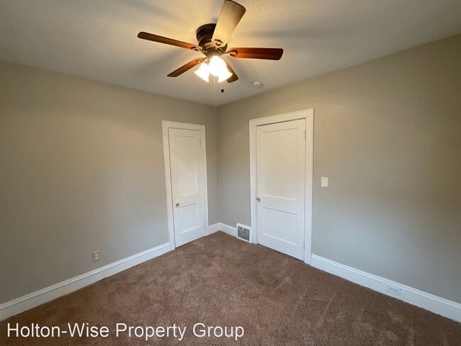 Building Photo - 3 br, 2 bath House - 821 East 236th Street