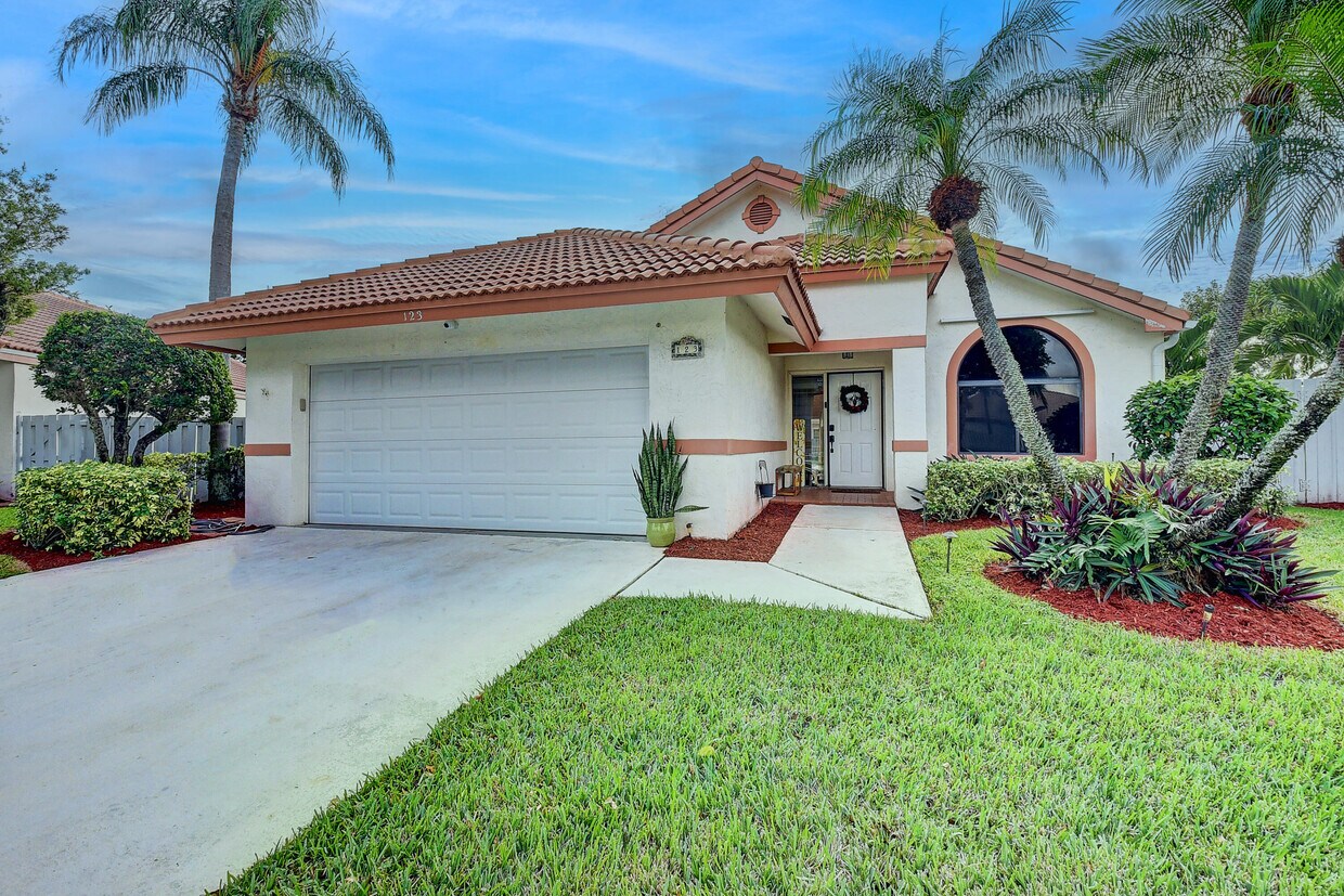123 Executive Cir, Boynton Beach, FL 33436 House for Rent in Boynton