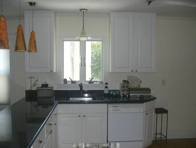 Building Photo - 126 Oakley Rd