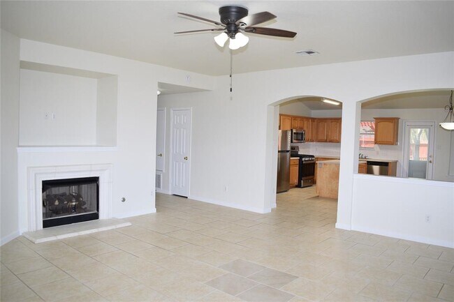 Building Photo - 4012 Mayfield Cave Trail