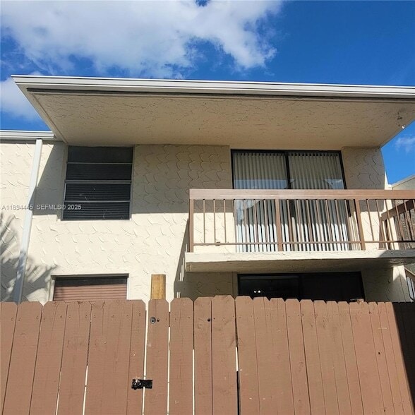 Foto del edificio - 8301 SW 142nd Ave