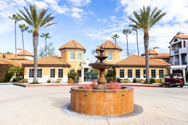 Building Photo - Beautiful 2 Bed 2 Bath 1026 sq ft condo in...