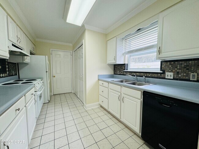 Foto del edificio - 5308 Lance St