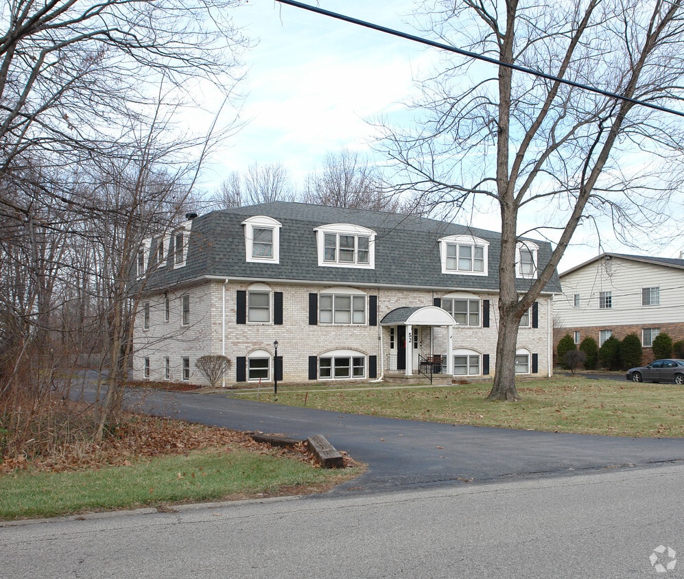 52 Southwoods Dr, Youngstown, OH 44512 Apartments in Youngstown, OH