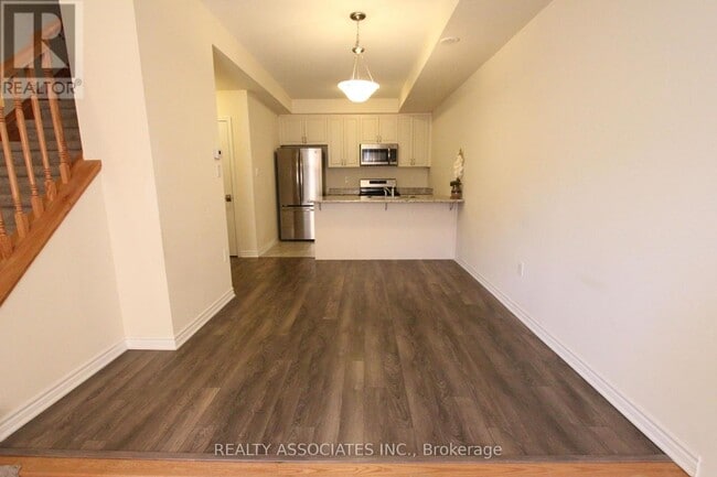 Building Photo - 15-15 Heron Park Pl