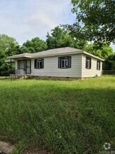 Building Photo - 111 Border Cir