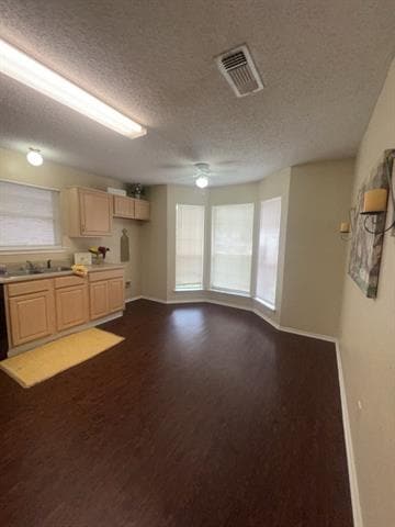 Building Photo - 10409 Pleasant Mound Dr