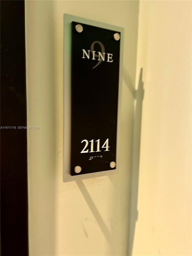 Foto del edificio - 999 SW 1st Ave