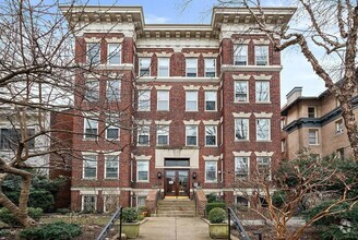 Building Photo - 1832 Biltmore St NW