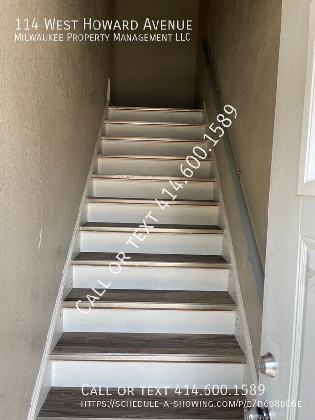 Foto del edificio - Elegant 2-Bedroom Upstairs Unit!