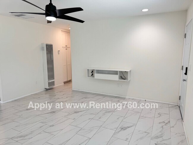 Foto del edificio - Updated 3 Bed 2 Bath Home Centrally Located!!