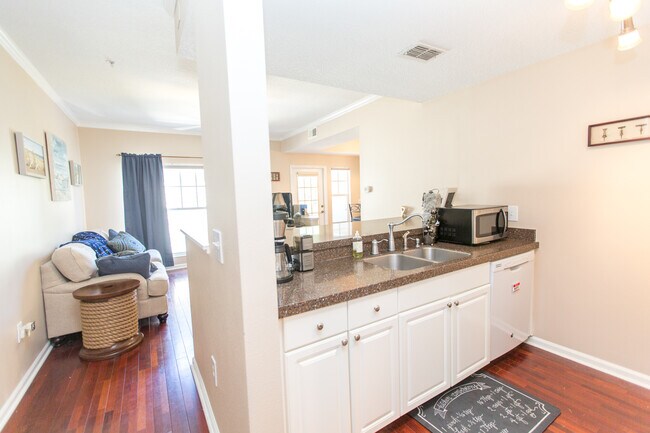 339 interior space - 800 S Dakota Ave