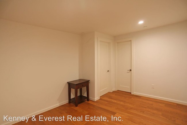 Building Photo - 1 br, 1 bath House - 3932 ½ 23th Street