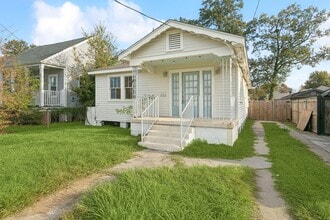 Building Photo - 317 Ocean Ave