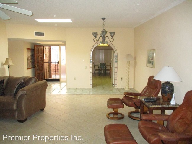 Building Photo - 3437 S Placita del Disfrute