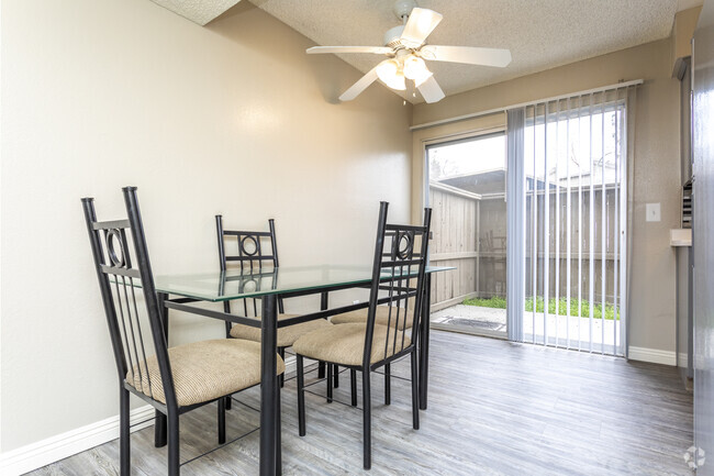 2BD, 1.5BA - Dining Area - Torrey Ridge