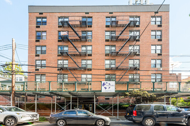 Building Photo - 5021 39th Pl