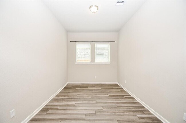 Building Photo - 2439 Lemon Grass Dr