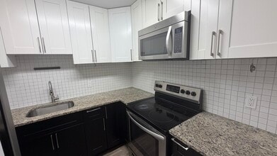 Building Photo - 4061 NW 9th Ave