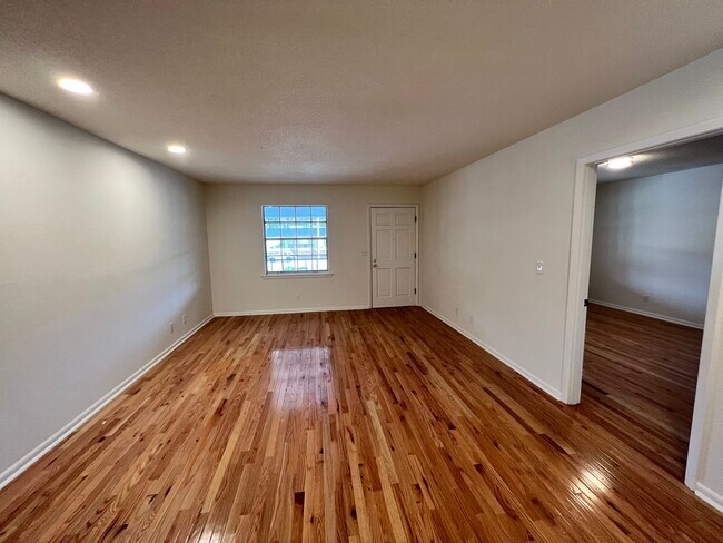 Foto del edificio - Sunset Rock Apartments