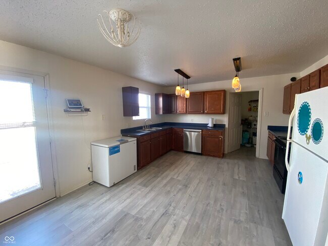 Building Photo - 12824 E 131st St