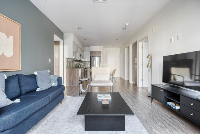 Foto del edificio - 650 E Capitol Ave