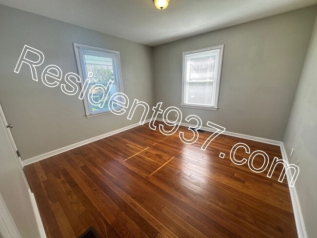 Building Photo - Cozy 3 Bed 1 bath home