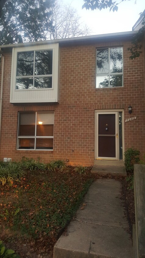 Primary Photo - 7245 Dockside Ln