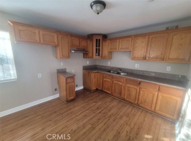 Foto principal - 1047 E 43rd St