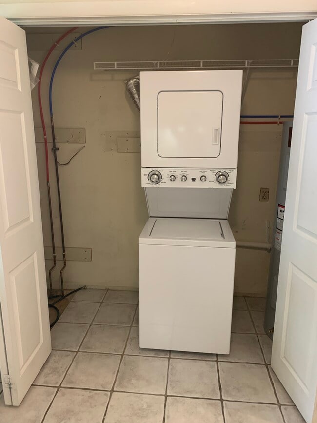 Laundry in kitchen closet - 1202 Wayne St