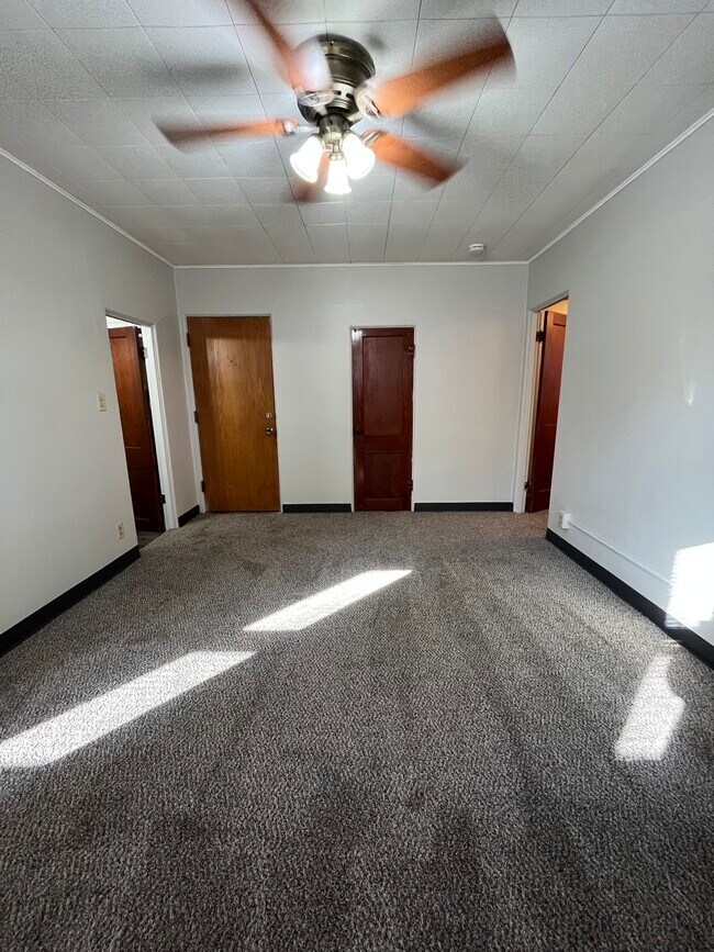 Foto del edificio - 2537 N 49th St
