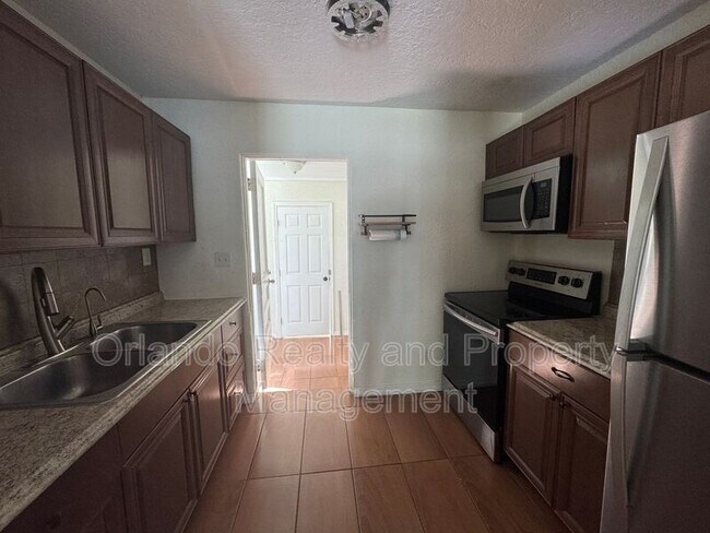 Foto del edificio - 636 Columbia St