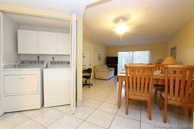 Foto del edificio - 17801 N Bay Rd  304