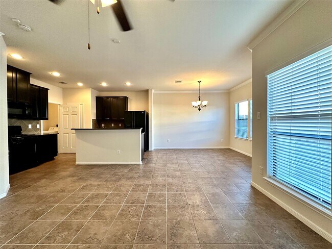 Foto del edificio - 6618 Sharpstone Creek Ln