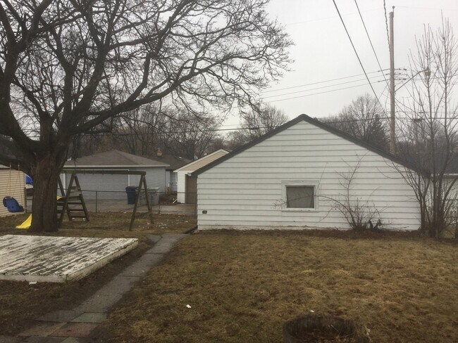 Foto del edificio - 3BR 1BA Single Family