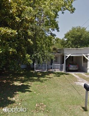 Primary Photo - 406 Lovers Ln