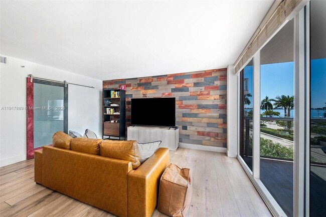 Foto del edificio - 1541 Brickell Ave