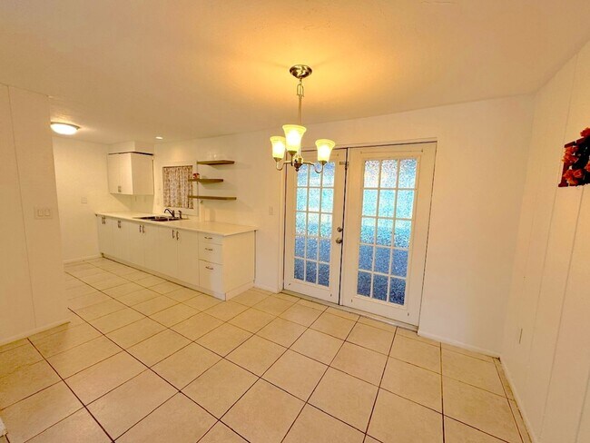 Foto del edificio - Spacious 2-Bed/2-Bath + Bonus Room Home for Rent in Bradenton, FL!