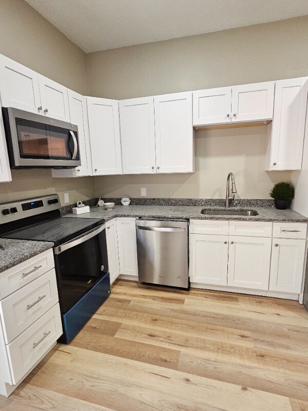 125 Lincoln Ave Unit 7, Central Falls, RI 02863 Condo for Rent in