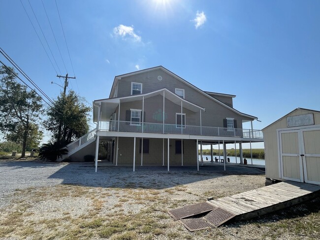 Building Photo - 54417 LA-433