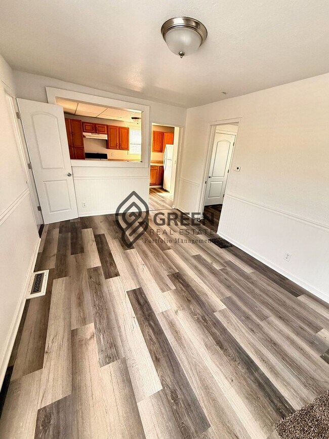 Foto del edificio - 3 Bedroom 2 Baths Home with Garage for rent in Kankakee