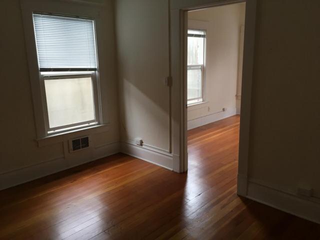 Building Photo - 1 bedroom in Seattle WA 98119