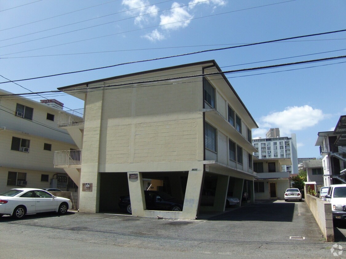 Primary Photo - 2633 Nakookoo St