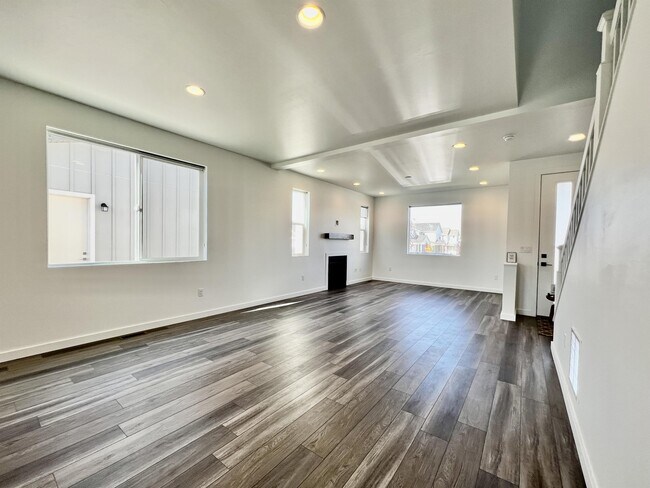 Building Photo - 3064 Mistral Way